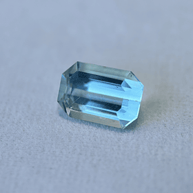 Aguamarina GGI-4.90ct-12.75x8.63x5.97mm