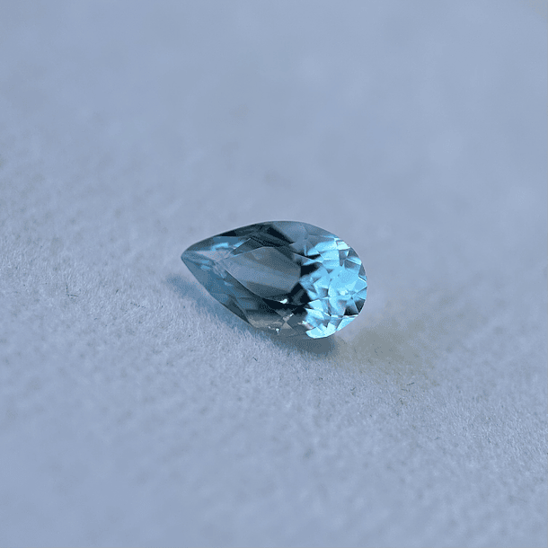 Aguamarina GGI-0.82ct-8.54x5.15x3.83mm 1