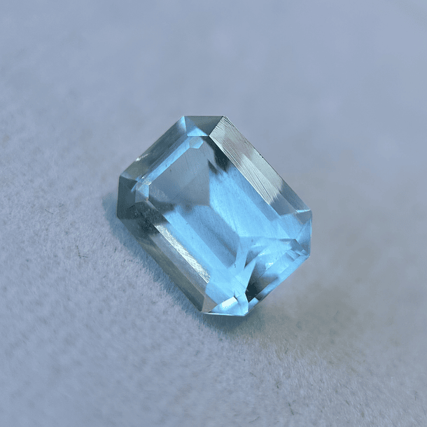 Aguamarina GGI-3.77ct-11.10x8.48x6.06mm 1