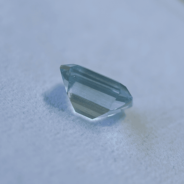 Aguamarina GGI-3.77ct-11.10x8.48x6.06mm 2