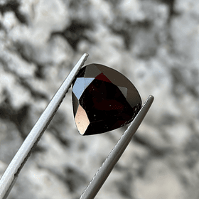 Granate rojo-0.90ct-5.7x5.7x3.3mm