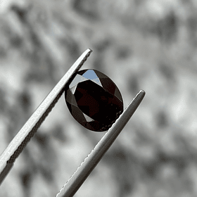 Granate rojo-0.96ct-6.5x4.5mm