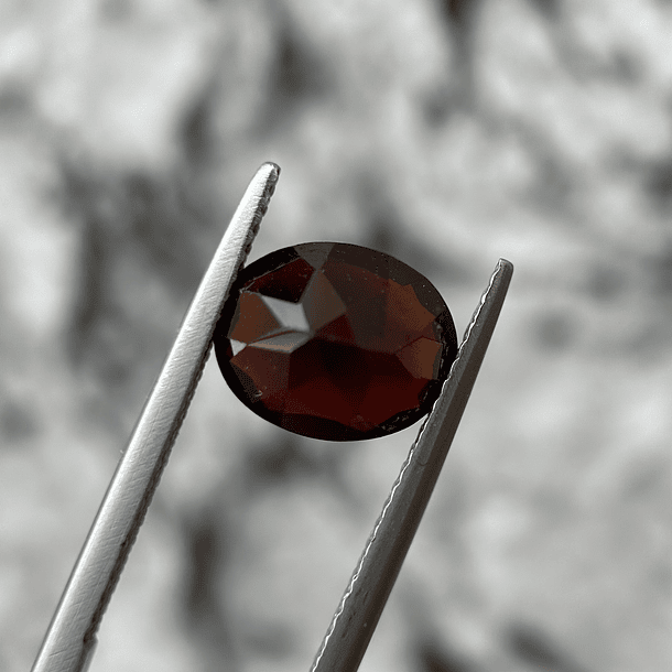 Granate rojo-2.99ct-9.7x7.7mm 3