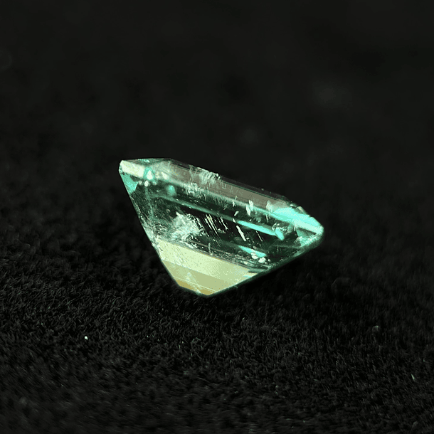 Esmeralda colombiana AIG-2.58ct-9.25x8.36x5.30mm 6