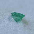 Esmeralda colombiana AIG-0.70ct-5.74x5.02x3.68mm 3