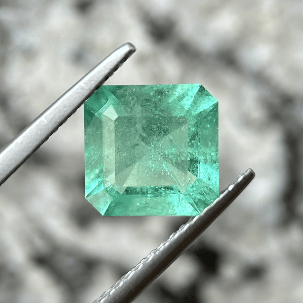 Esmeralda colombiana AIG-1.16ct-6.33x6.21x4.50mm  1