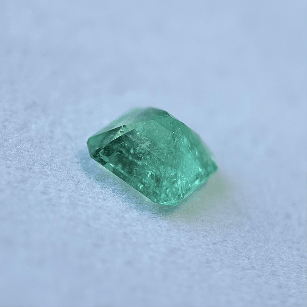 Esmeralda colombiana AIG-1.16ct-6.33x6.21x4.50mm  3