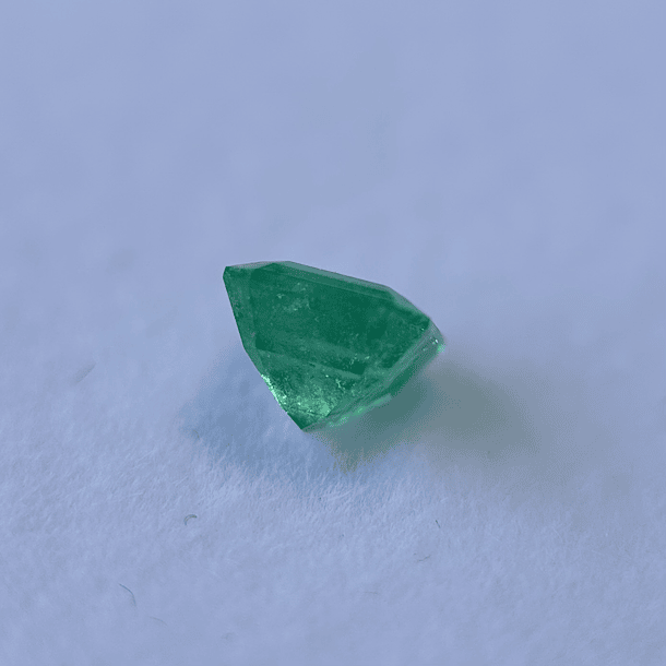 Esmeralda colombiana AIG-1.19ct-6.42x6.11x4.51mm 2