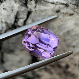 Kunzita-8.45ct-11.1x9.5x9.4mm