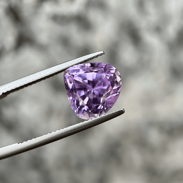 Kunzita-7.65ct-11.3x11.2x9.3mm 1