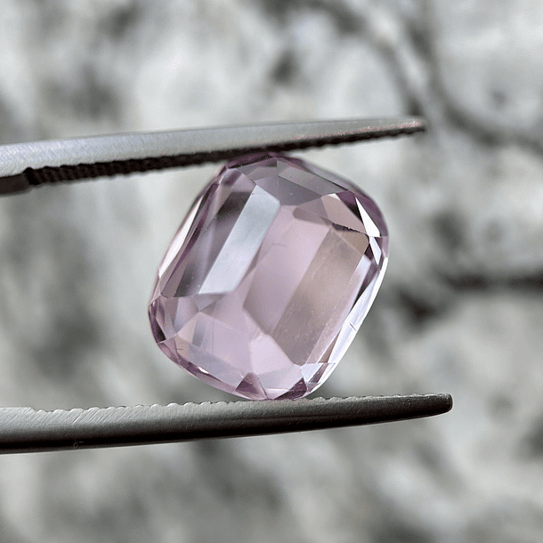 Kunzita-8.45ct-12.4x10.5x7.7mm 3