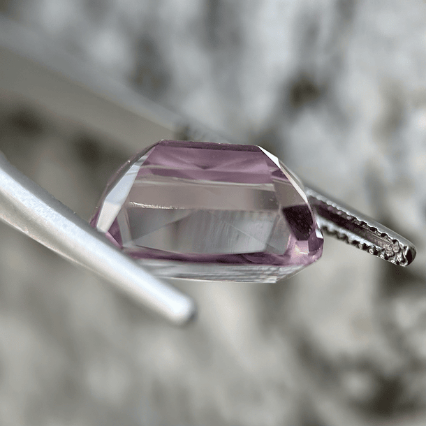 Kunzita-8.15ct-13.4x8.7x7.6mm 2