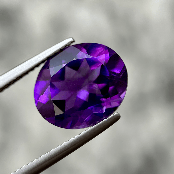 Amatista morada-4.045ct-12.2x10.1x5.3mm 2