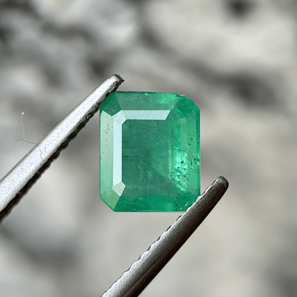 Esmeralda-1.55ct-7.2x6x3.8mm 1