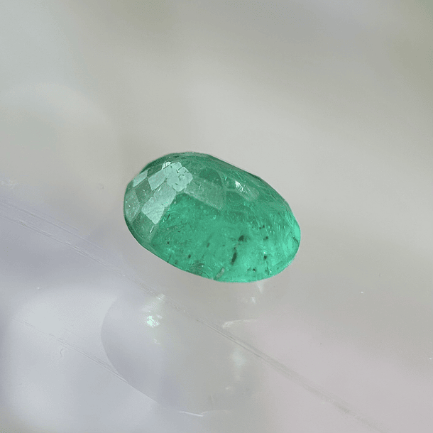 Esmeralda-1.95ct-8.8x6.9x4.6mm 2