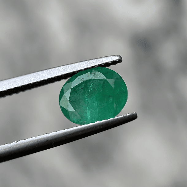 Esmeralda-1.60ct-8.4x6.9x3.6mm 1