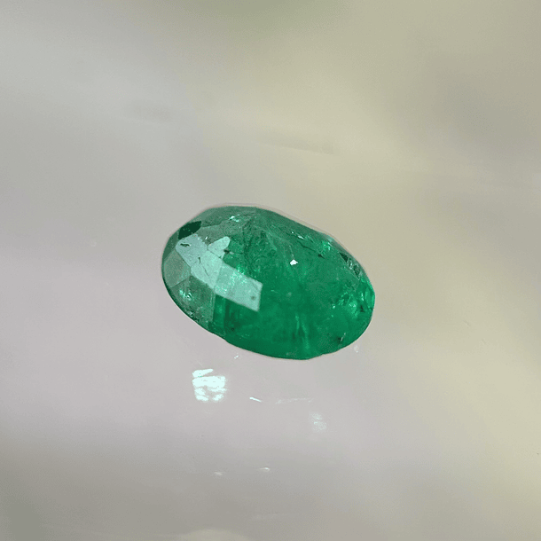 Esmeralda-1.60ct-8.4x6.9x3.6mm 2