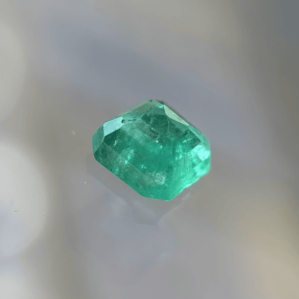 Esmeralda-1.85ct-7x7x4.6mm 2