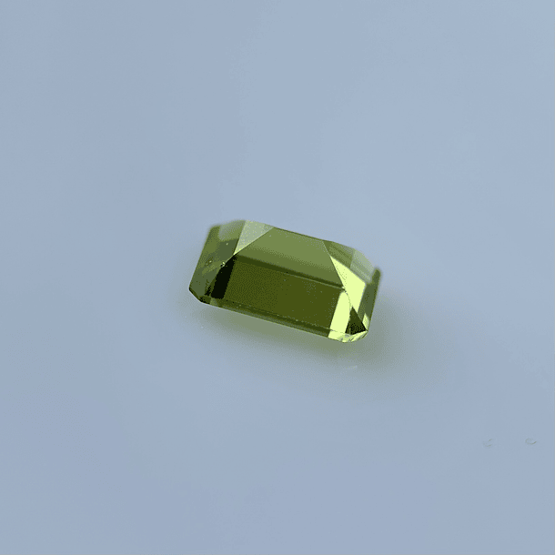 Peridoto-1.40ct-8x6x3.5mm 3