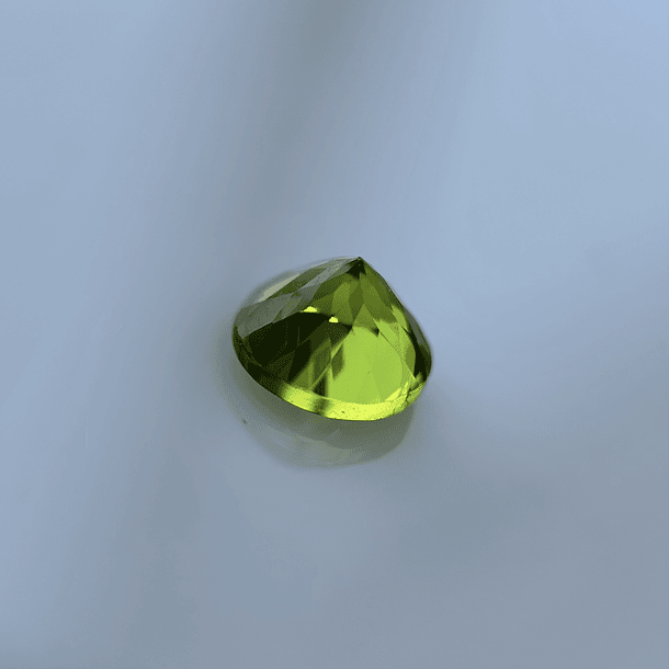 Peridoto-2.35ct-8x5.5mm 3