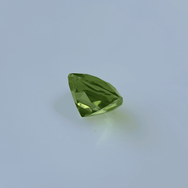 Peridoto-2.75ct-7.9x7.9x5.6mm 3