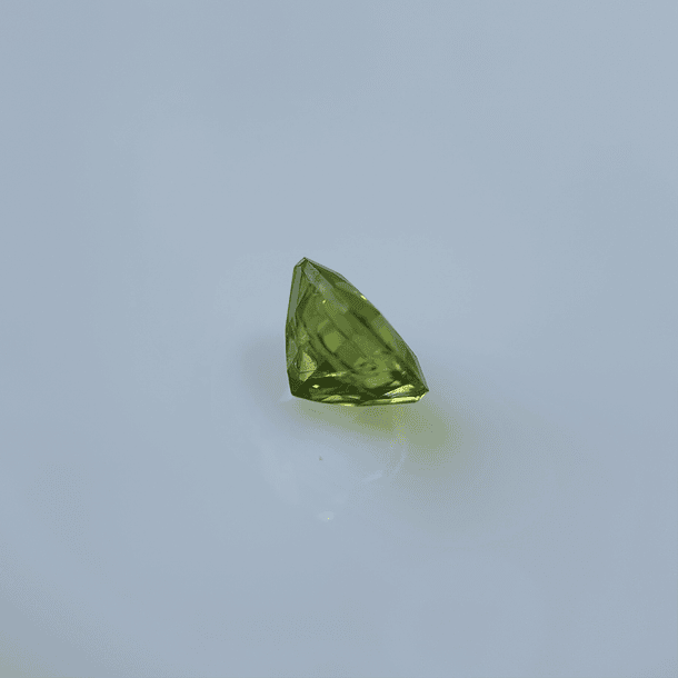 Peridoto-2.55ct-7.9x7.8x5.6mm 3