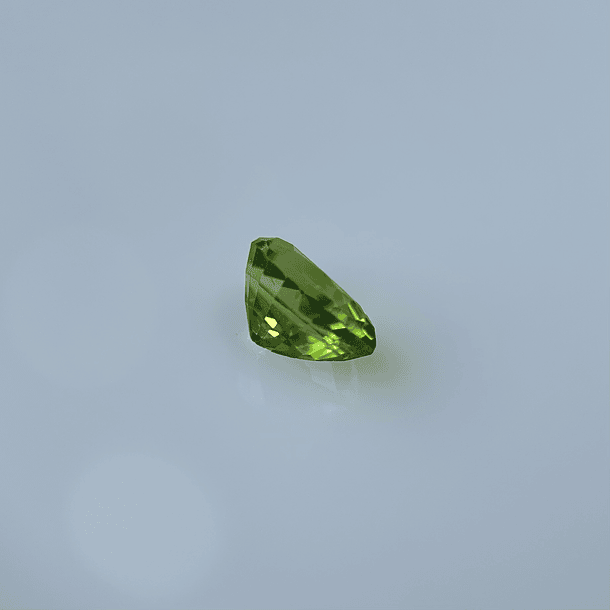 Peridoto-1.675ct-8x6mm 2