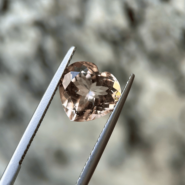 Morganita-3.30ct-10.1x9.7x5.9mm 1