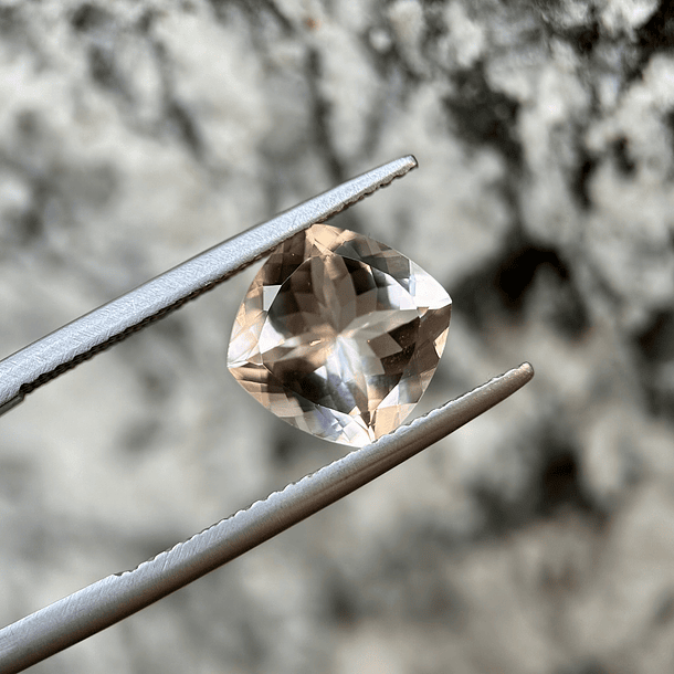 Morganita-2.80ct-9.1x9x5.3mm 1