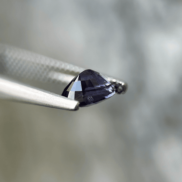 Espinela-0.96ct-6.5x5.2x3.5mm 2