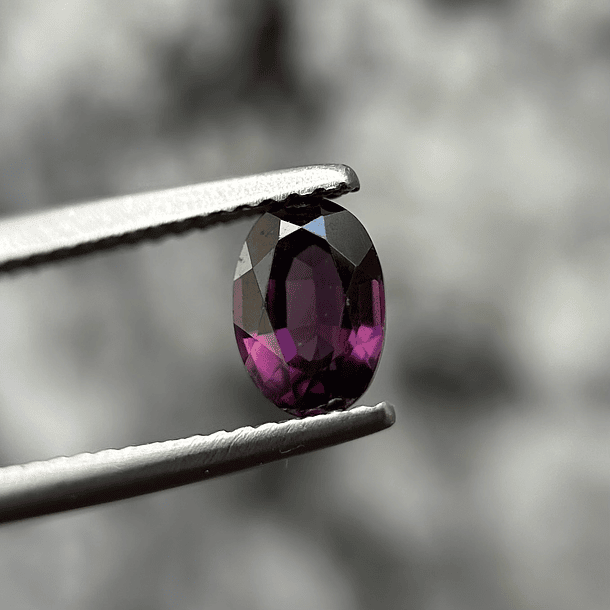 Espinela-0.92ct-6.7x4.6x3.1mm 1