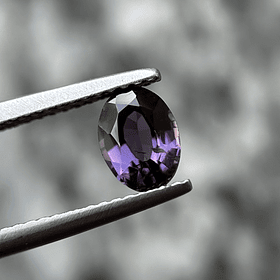 Espinela-0.945ct-6.6x5x3.5mm