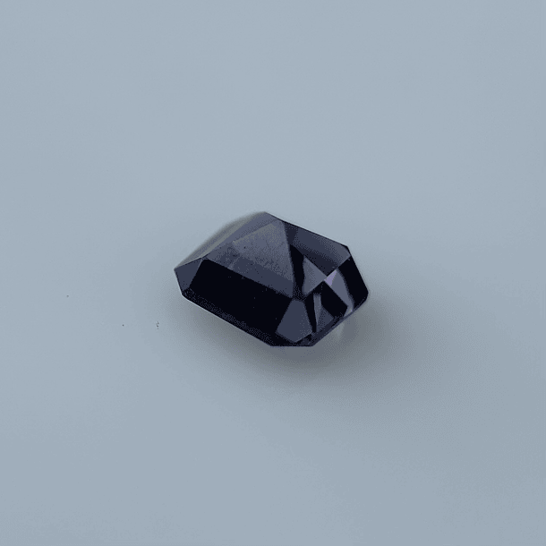 Espinela-0.765ct-5.1x4.8x3.4mm 2