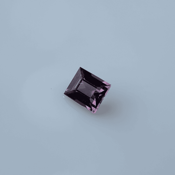 Espinela-0.56ct-4.7x4.1x2.8mm 1