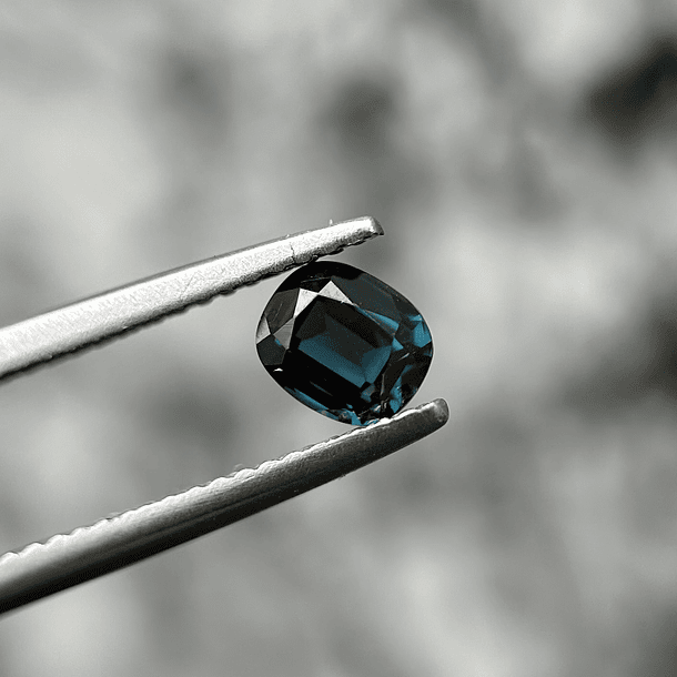 Espinela-0.72ct-5.3x4.4x3mm 1