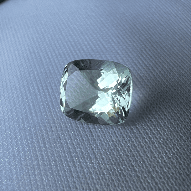 Aguamarina-2.05ct-8.8x6.9x5.1mm 1