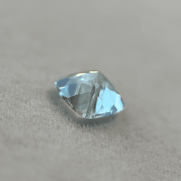 Aguamarina-2.70ct-9x8.9x5.2mm 2