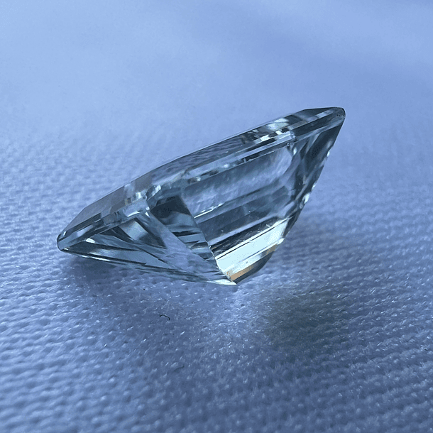 Aguamarina-3ct-9.8x7.8x5mm 2