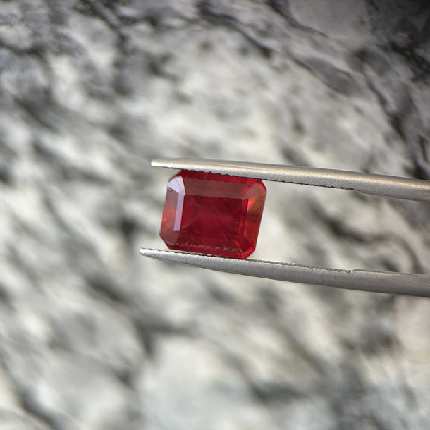 Rubí-4.795ct-9.6x7.7mm 1