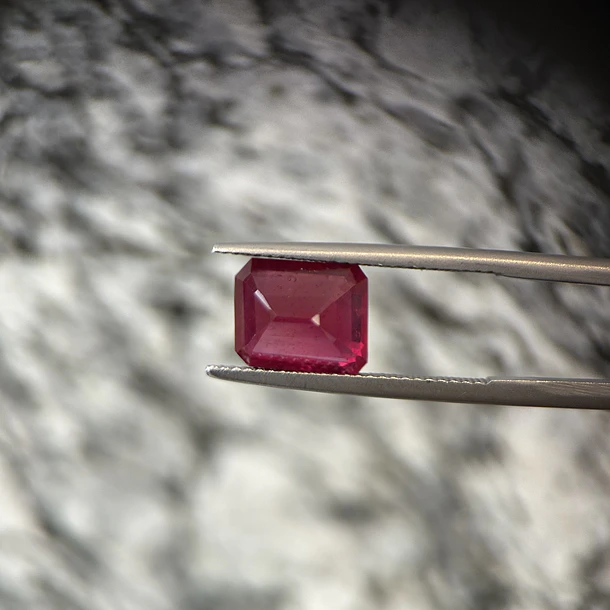 Rubí-4.795ct-9.6x7.7mm 2