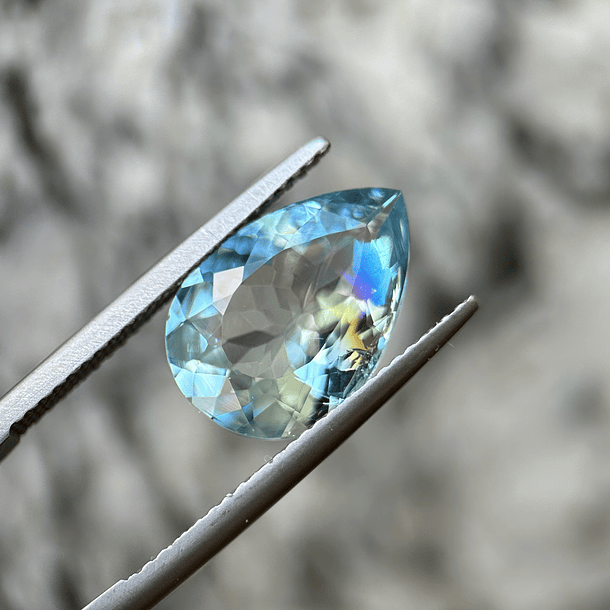 Aguamarina-3.81ct-14.2x9.8x5.4mm 1
