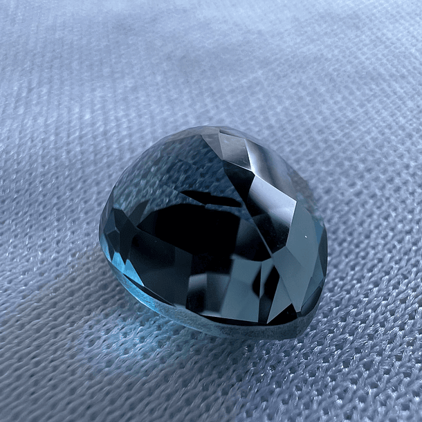 Topacio london blue-7.15ct-13.9x10.1x6.5mm 3