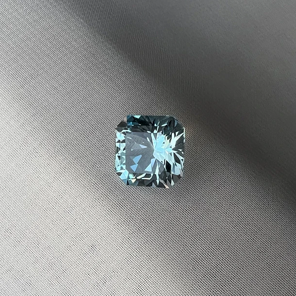 Topacio azul-2.80ct-7.8x7.8x5.4mm 1
