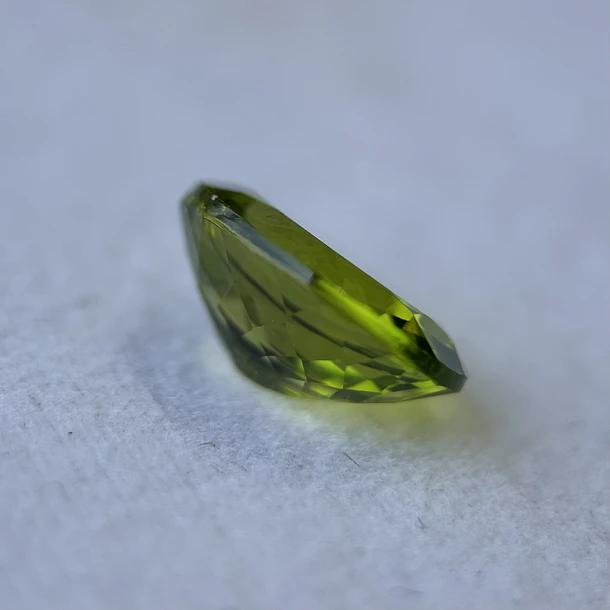 Peridoto-1.93ct-9.2x7x4mm 2