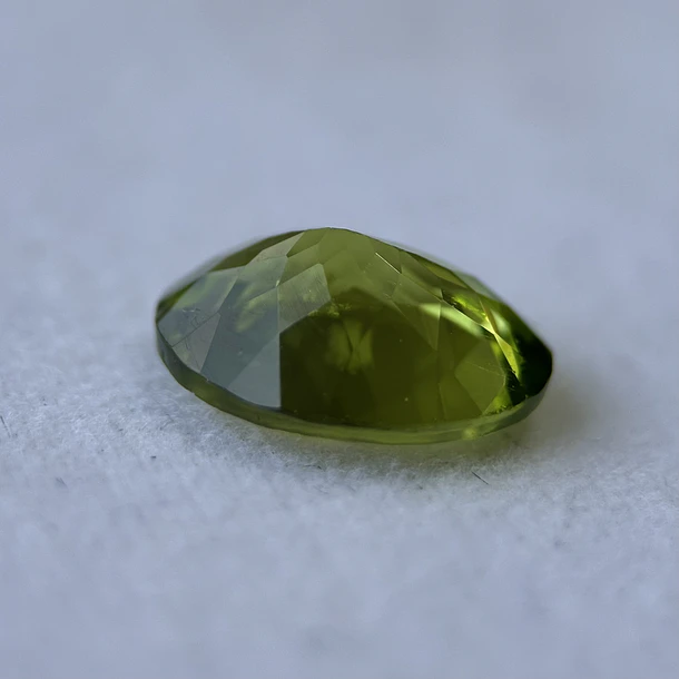 Peridoto-1.93ct-9.2x7x4mm 3
