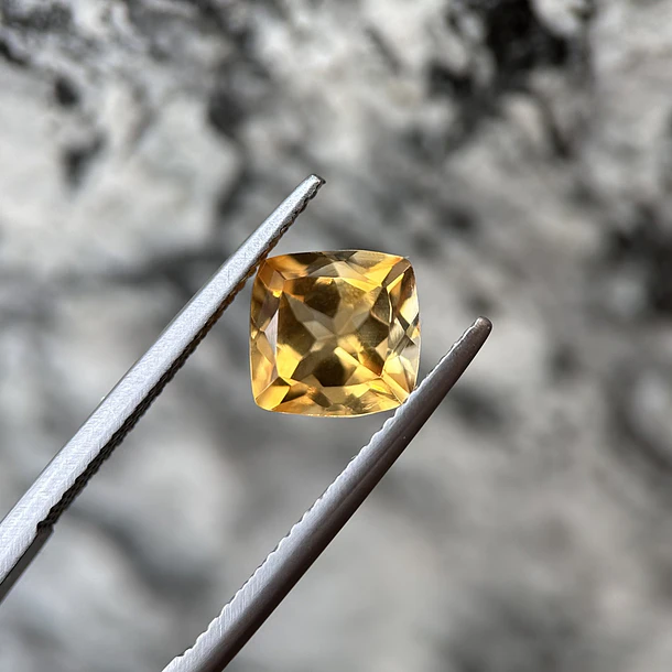 Citrino-2.50ct-8.1x7.9x5.7mm 1
