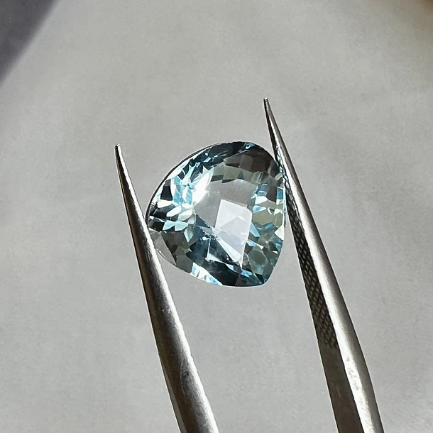 Topacio azul-3.60ct-9.3x9x6.3mm 1