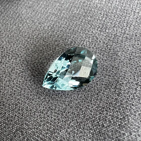 Topacio azul-2.245ct-9x6x5.4mm