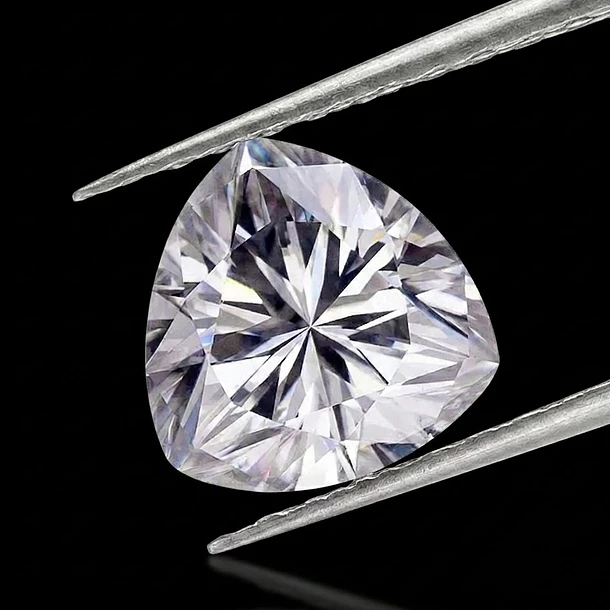 Moissanita-0.84ct-6x6mm 1