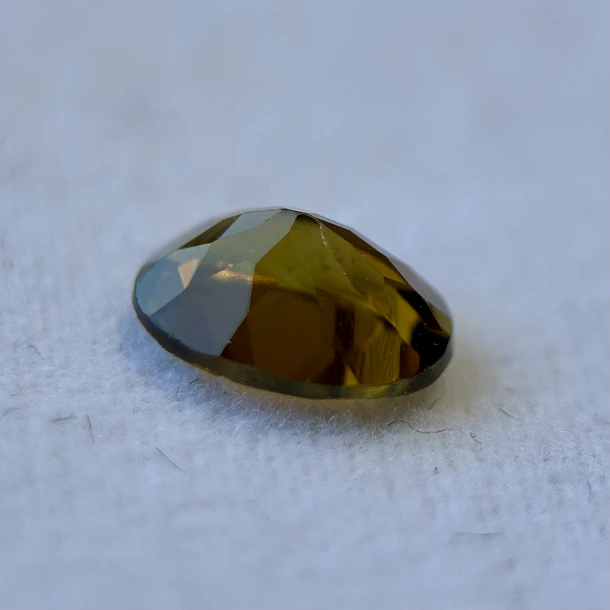 Turmalina-0.95ct-7.5x5.6x3.4mm 2